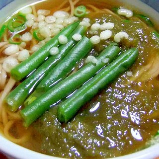 いんげんとてんかすのお蕎麦